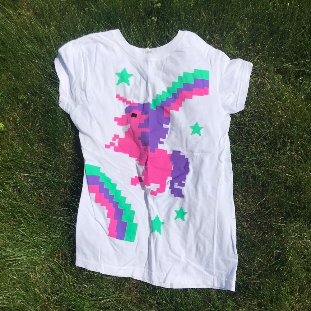 Hot Topic Graphic T Shirt